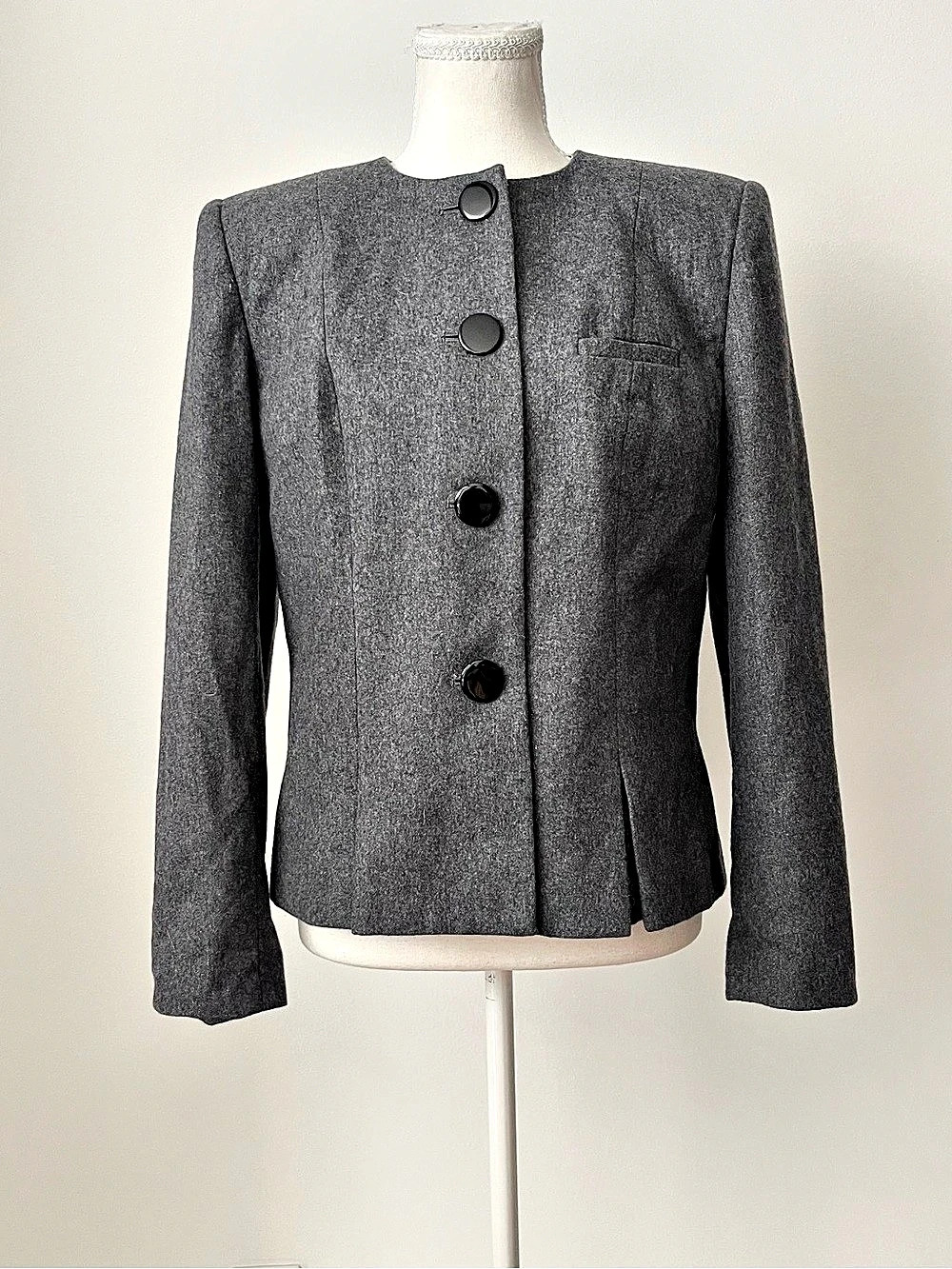 Vintage Sasson Women's Blazer Jacket Gray Wool Blend Size 10/11 Avant Garde